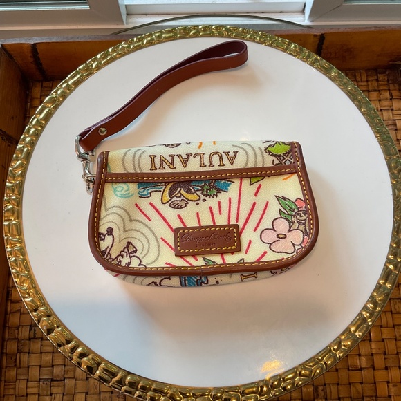Rare Dooney & Bourke Disney Aulani Small Wristlet Purse - Picture 2 of 8